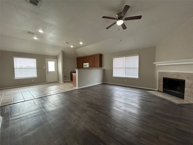1249 Round Pen Run, Fort Worth, TX 76052