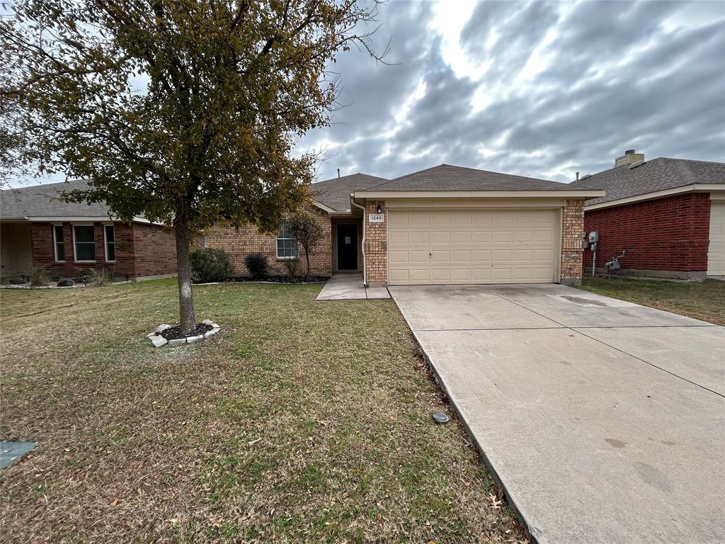 1249 Round Pen Run, Fort Worth, TX 76052