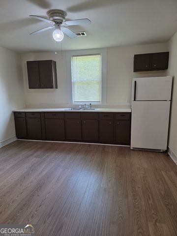905 South Parkway, Lagrange, GA 30240