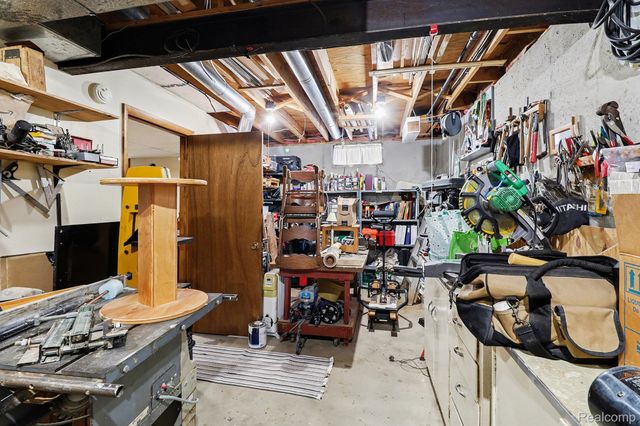 3594 Cordley Lake Road, Hamburg Township, MI 48169