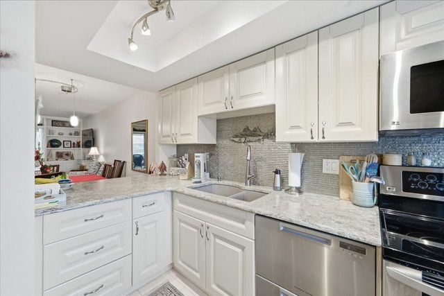 400 GLENNES LANE 103, Dunedin, FL 34698