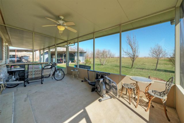 901 County Road 134 RD, Hutto, TX 78634