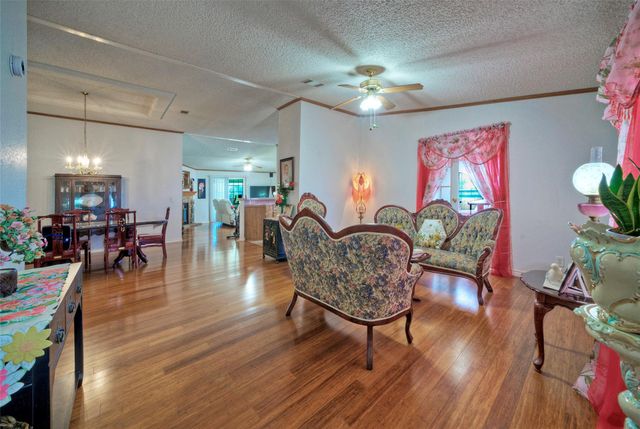 901 County Road 134 RD, Hutto, TX 78634