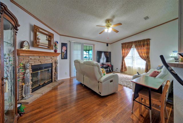 901 County Road 134 RD, Hutto, TX 78634