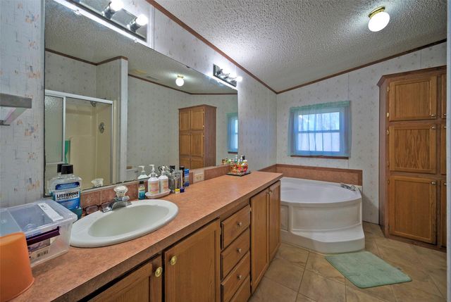 901 County Road 134 RD, Hutto, TX 78634