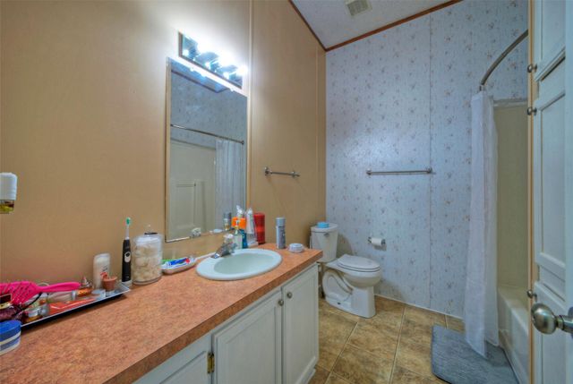 901 County Road 134 RD, Hutto, TX 78634