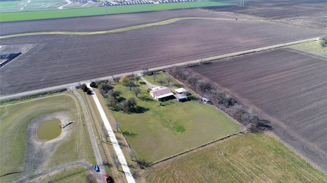 901 County Road 134 RD, Hutto, TX 78634