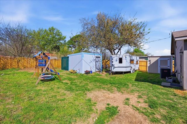 1645 Gale Drive, Pelican Bay, TX 76020