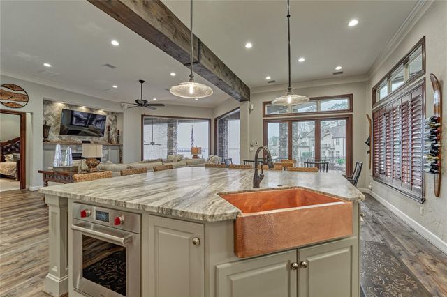 40 Logansport Court, Montgomery, TX 77356