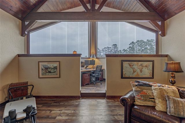 40 Logansport Court, Montgomery, TX 77356