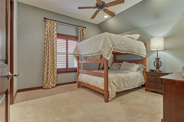 40 Logansport Court, Montgomery, TX 77356