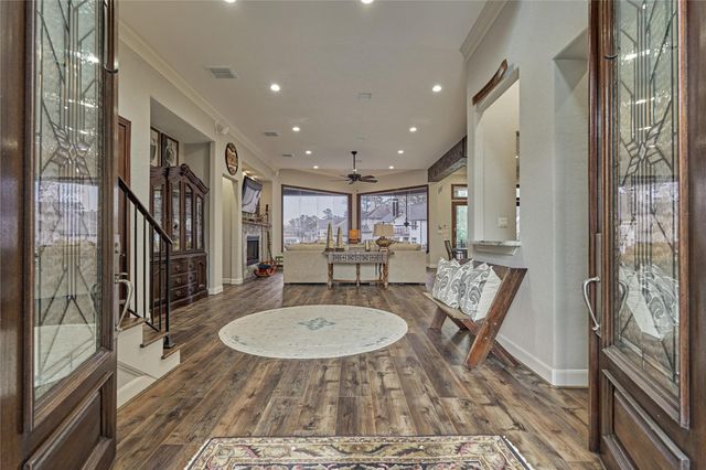 40 Logansport Court, Montgomery, TX 77356