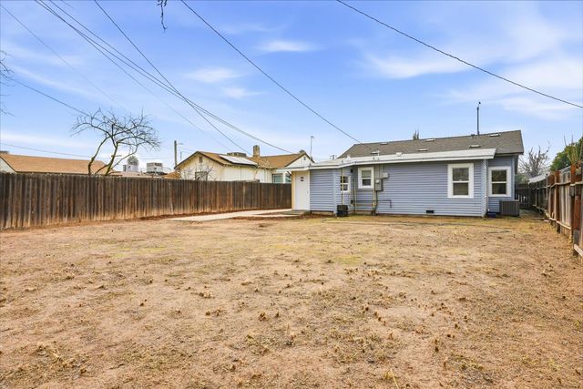 1431 E Shields Avenue, Fresno, CA 93704