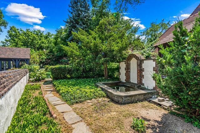 50 Overhill Road, New York City, NY 11375