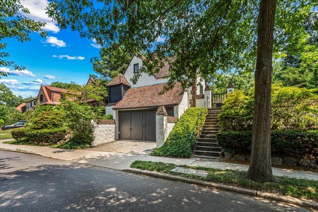 50 Overhill Road, New York City, NY 11375