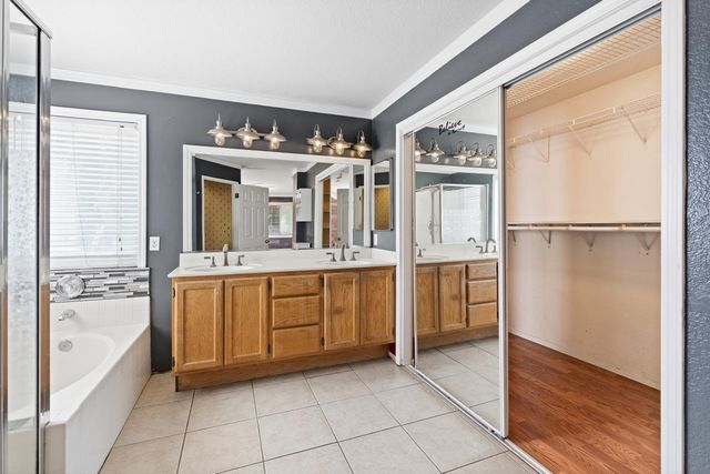 6623 Brook Falls Cir, Stockton, CA 95219