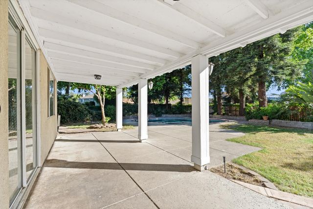 6623 Brook Falls Cir, Stockton, CA 95219