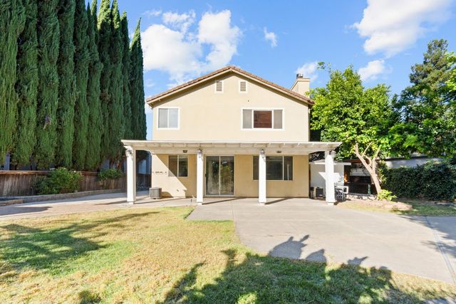 6623 Brook Falls Cir, Stockton, CA 95219