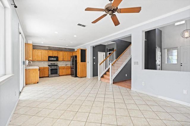 6623 Brook Falls Cir, Stockton, CA 95219