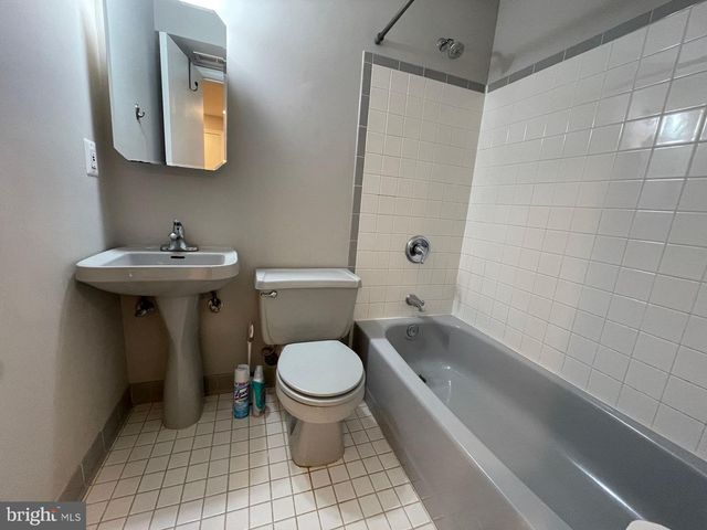 11951 ARTERY DR, Fairfax, VA 22030