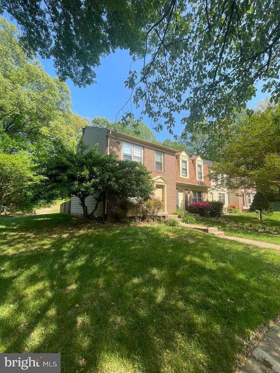 11951 ARTERY DR, Fairfax, VA 22030