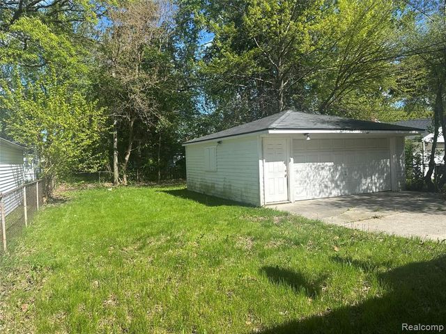 545 Shadowlawn Street, Inkster, MI 48141