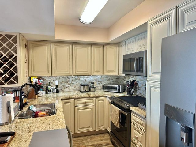 201 S Ocean Blvd Unit 1102, North Myrtle Beach, SC 29582