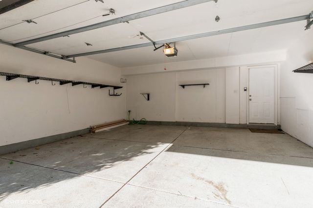 732 Hanbury Drive 31, Des Plaines, IL 60016
