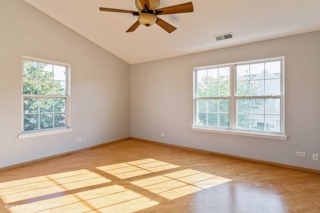 732 Hanbury Drive 31, Des Plaines, IL 60016