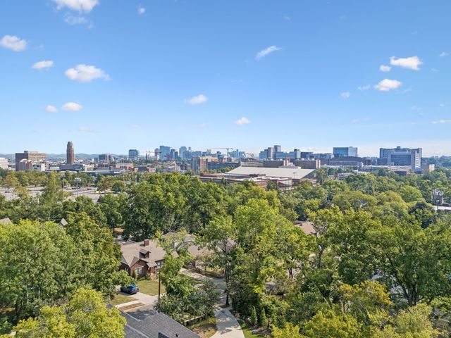 502 32nd Ave, S, Nashville, TN 37212