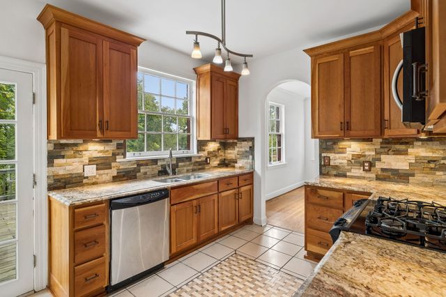 502 32nd Ave, S, Nashville, TN 37212