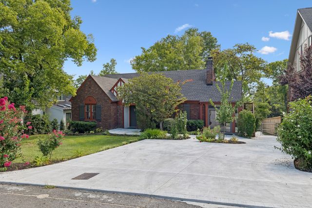 502 32nd Ave, S, Nashville, TN 37212
