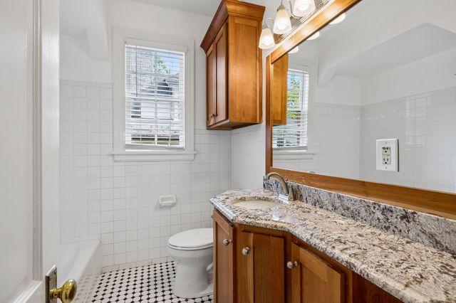 502 32nd Ave, S, Nashville, TN 37212