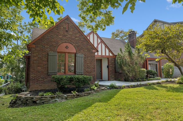 502 32nd Ave, S, Nashville, TN 37212