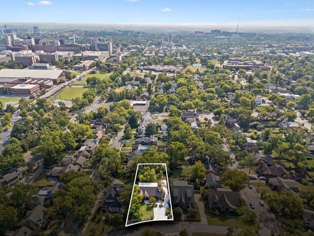 502 32nd Ave, S, Nashville, TN 37212