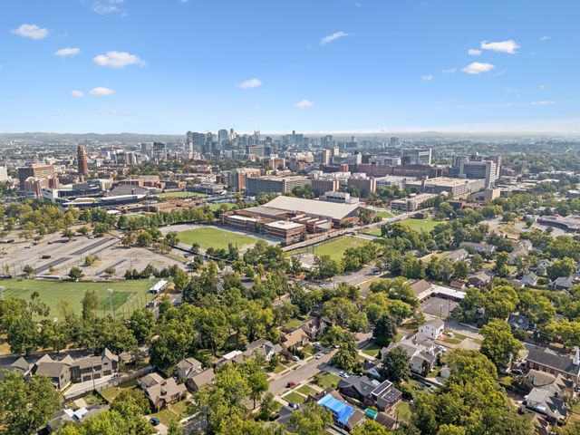 502 32nd Ave, S, Nashville, TN 37212