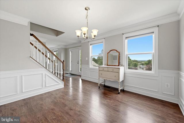 200 FAIRWAY CIR, Cross Junction, VA 22625