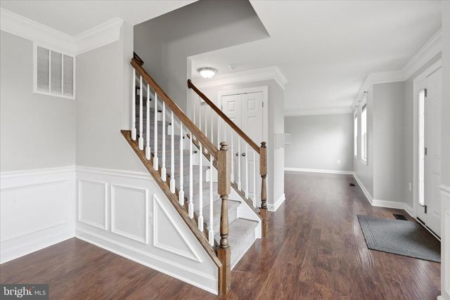 200 FAIRWAY CIR, Cross Junction, VA 22625