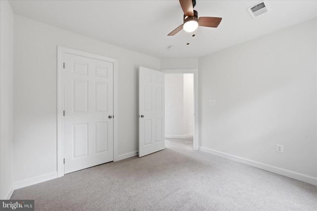 200 FAIRWAY CIR, Cross Junction, VA 22625