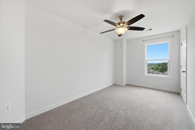 200 FAIRWAY CIR, Cross Junction, VA 22625