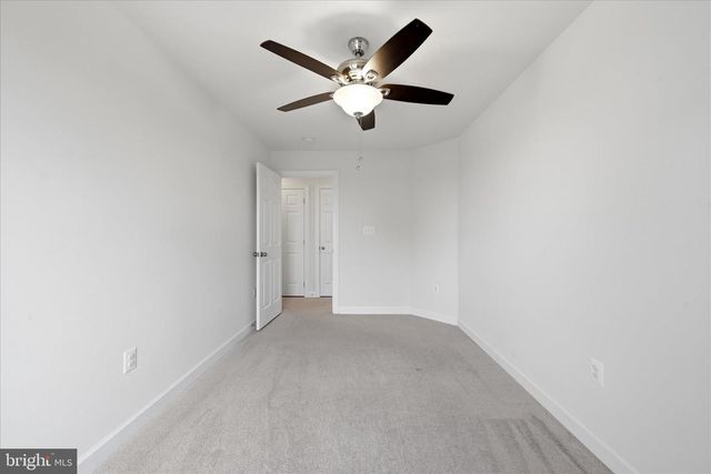 200 FAIRWAY CIR, Cross Junction, VA 22625