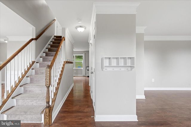 200 FAIRWAY CIR, Cross Junction, VA 22625