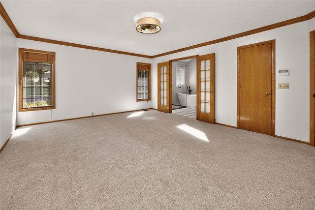 517 58th Street, West Des Moines, IA 50266
