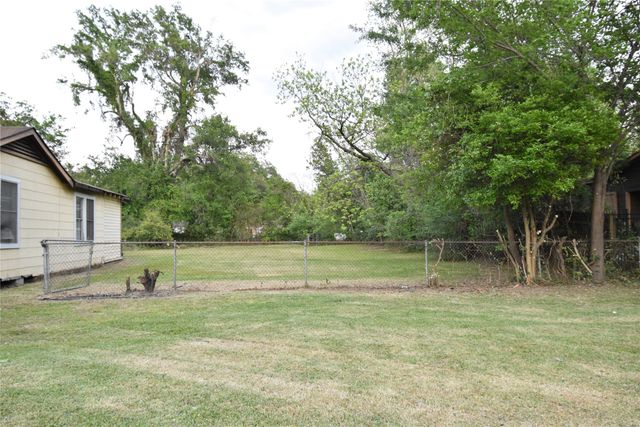 7033 Karen Street, Shreveport, LA 71108