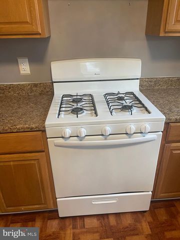 528-526-528 EAST AVE, Glenside, PA 19038