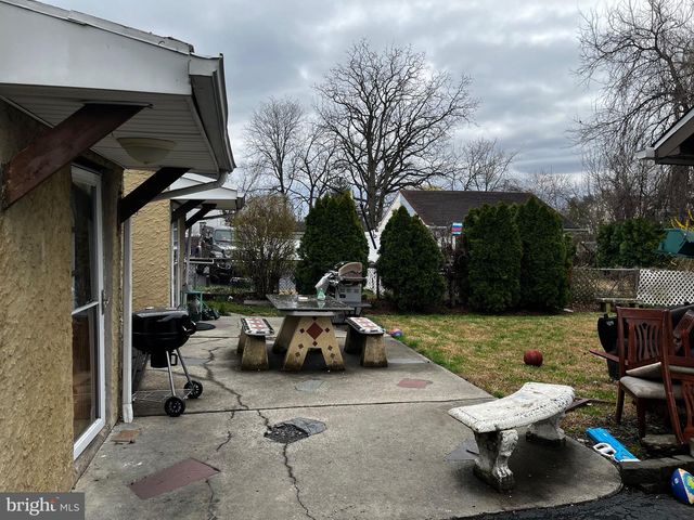 528-526-528 EAST AVE, Glenside, PA 19038