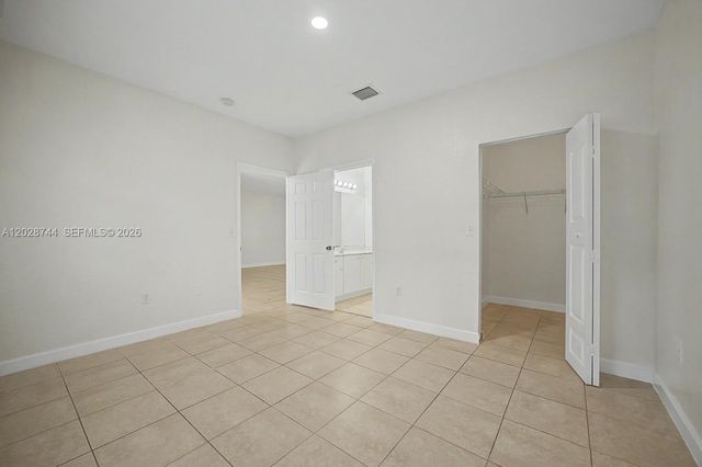 373 NE 26th Pl 102, Homestead, FL 33033