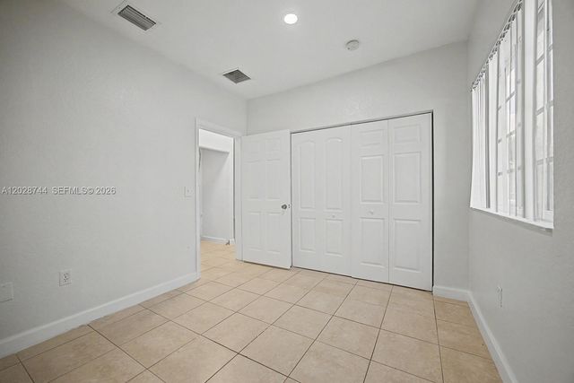373 NE 26th Pl 102, Homestead, FL 33033