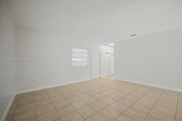 373 NE 26th Pl 102, Homestead, FL 33033