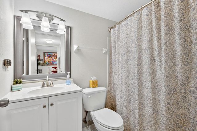 3344 LAKE BAYSHORE DRIVE P205, Bradenton, FL 34205